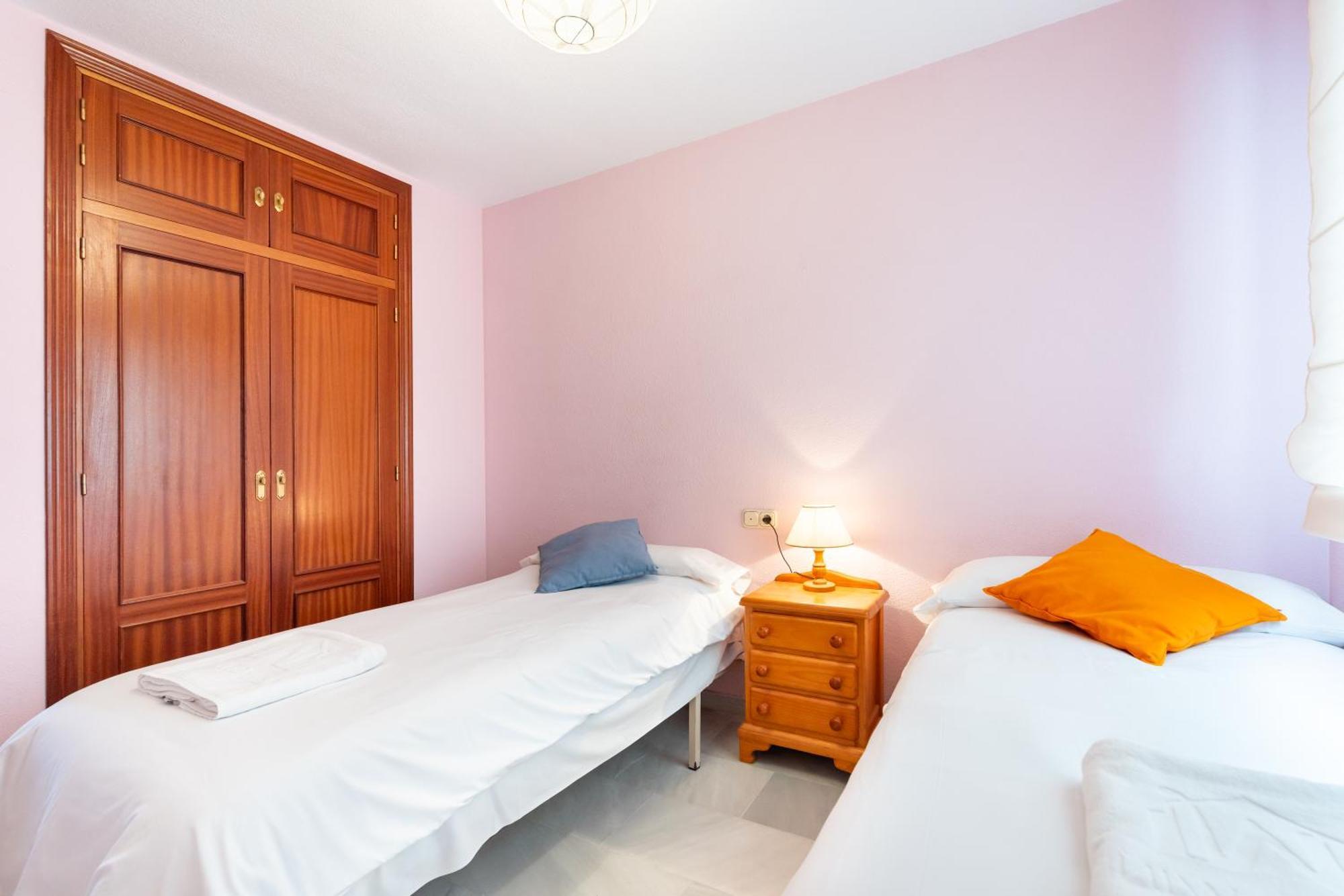 Wintowinrentals 1ª Linea De Playa, Parking Y Wifi Ринкон-де-ла-Викториа Экстерьер фото