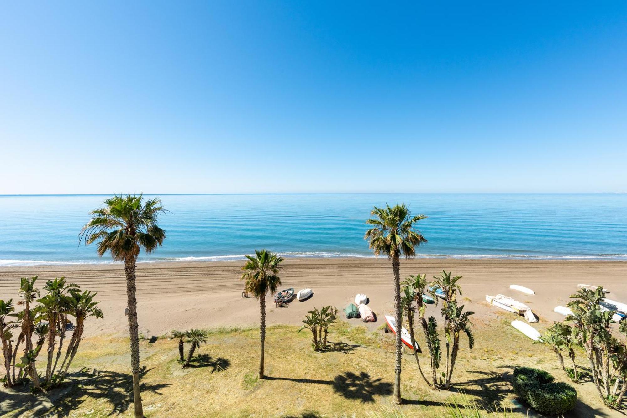 Wintowinrentals 1ª Linea De Playa, Parking Y Wifi Ринкон-де-ла-Викториа Экстерьер фото