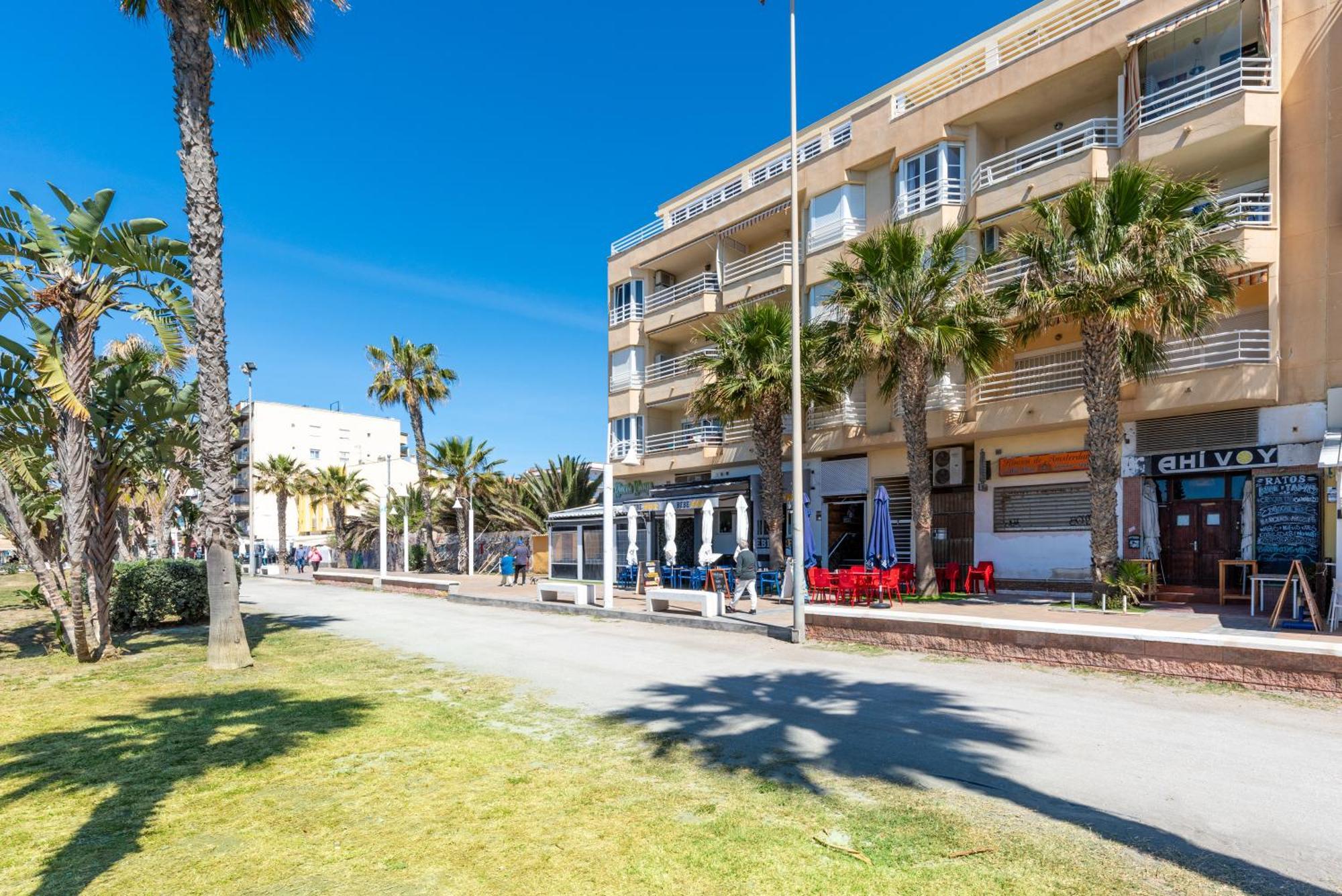 Wintowinrentals 1ª Linea De Playa, Parking Y Wifi Ринкон-де-ла-Викториа Экстерьер фото