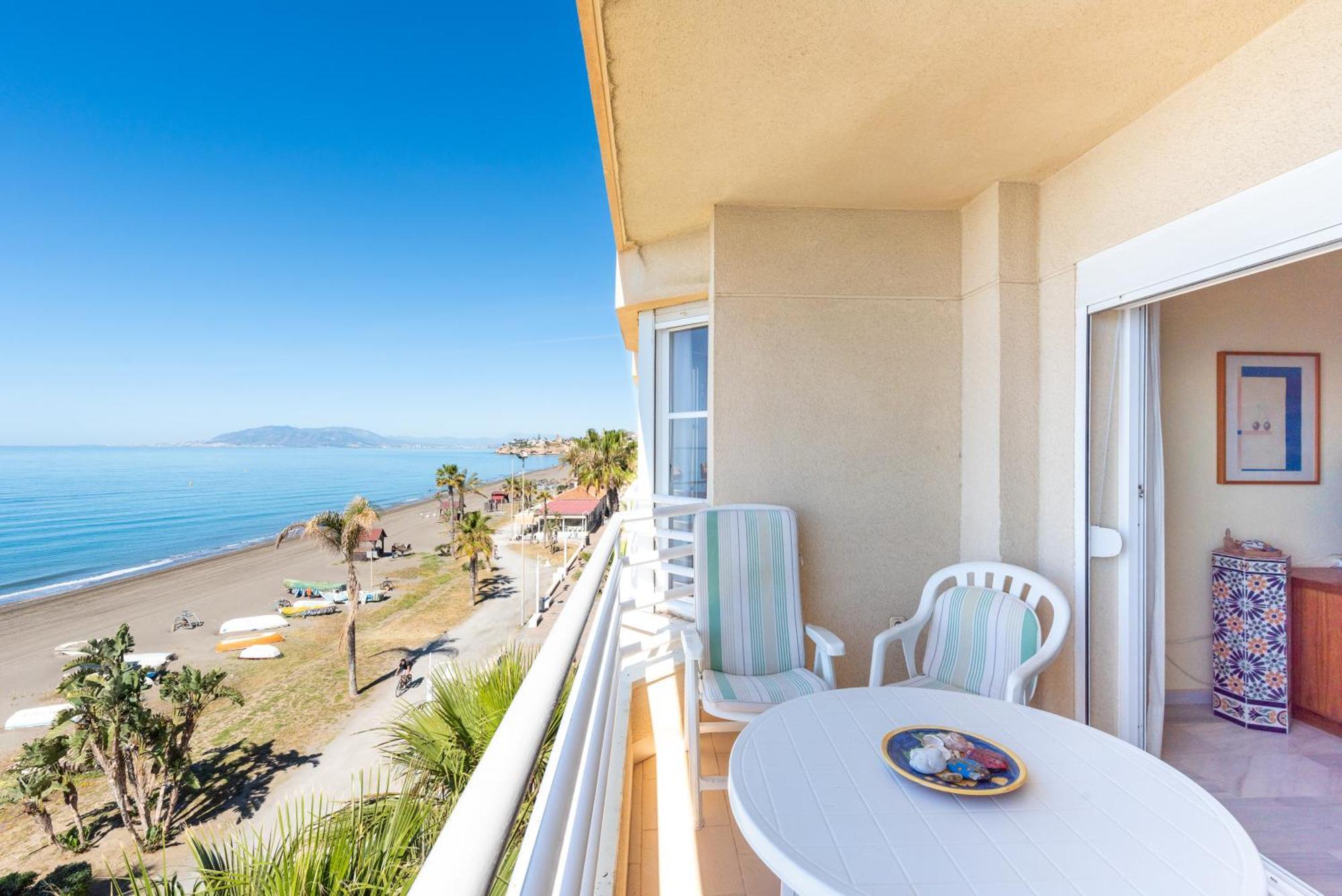 Wintowinrentals 1ª Linea De Playa, Parking Y Wifi Ринкон-де-ла-Викториа Экстерьер фото